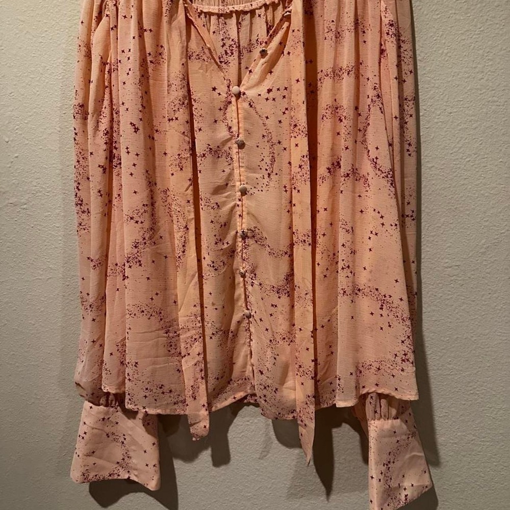 Free people baby pink blouse-med size